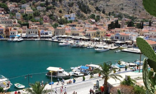 허니문 때부터 너무 가고 싶었던 그리스를 여러 사정 때문에 포기하고 다른 곳으로 갔었는데… 이번 4주년 결혼기념일에는 큰맘 먹고 남편 졸라서 드디어 다녀왔어요 ㅎㅎ 전부터 오아세스...